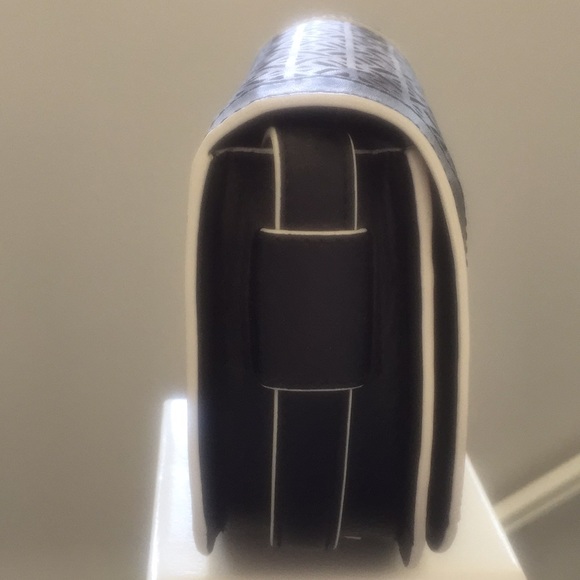 AuthenticTory burch bag - Picture 5 of 8